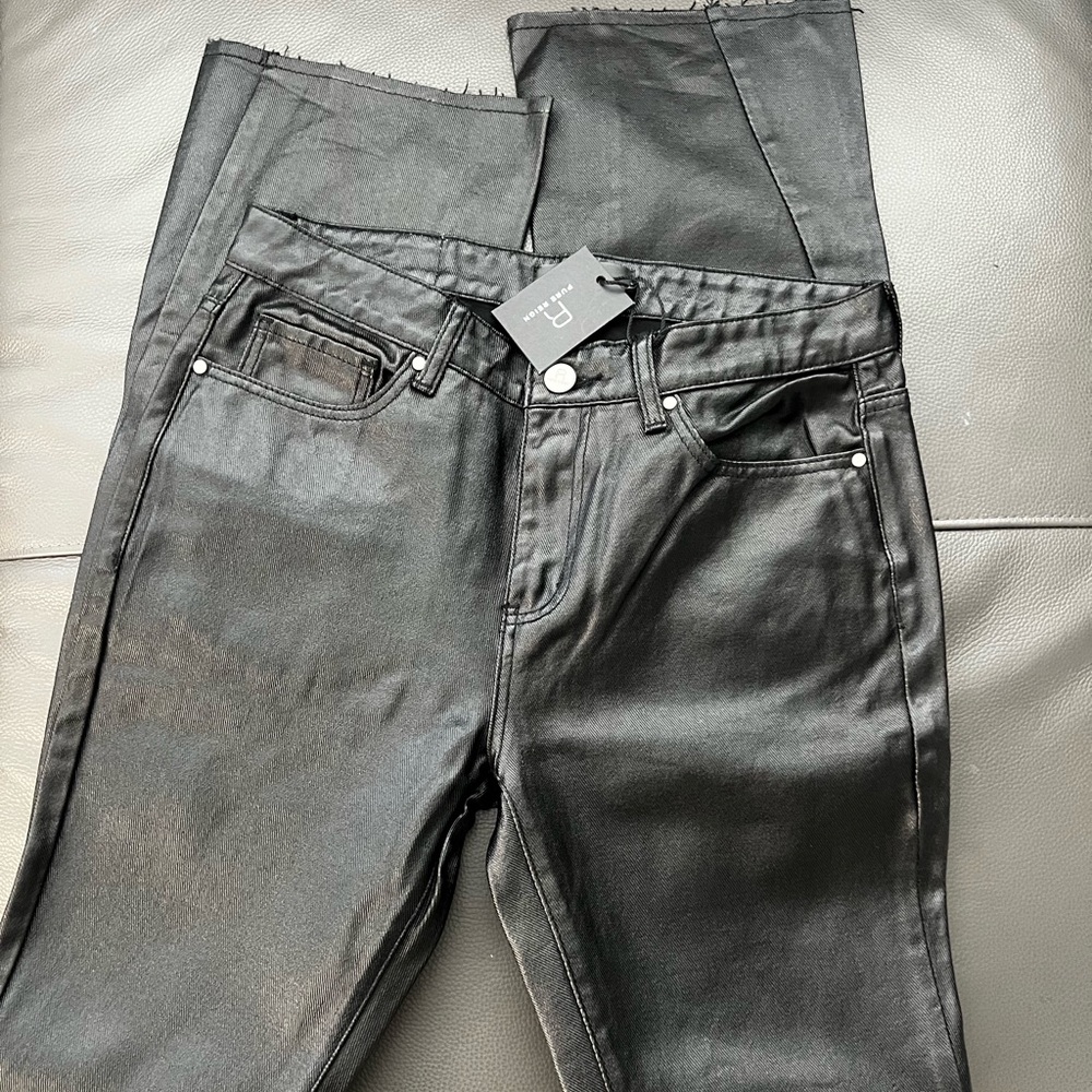 Pure Reign leather jeans size 32
New with tag